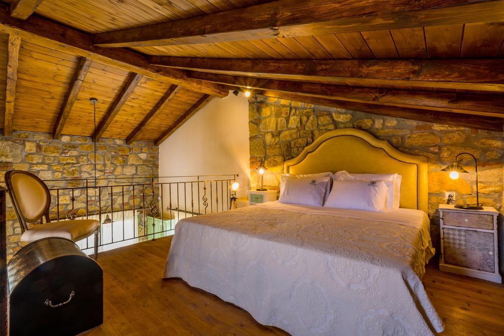 Mediterraneo Luxury Suites Halkidiki Vourvourou Exterior foto