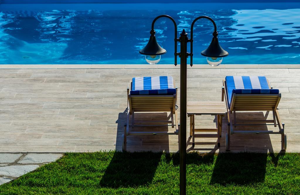 Mediterraneo Luxury Suites Halkidiki Vourvourou Exterior foto
