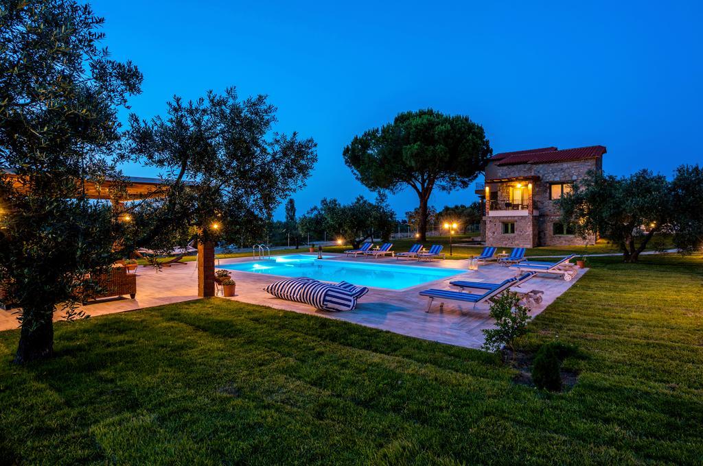 Mediterraneo Luxury Suites Halkidiki Vourvourou Exterior foto