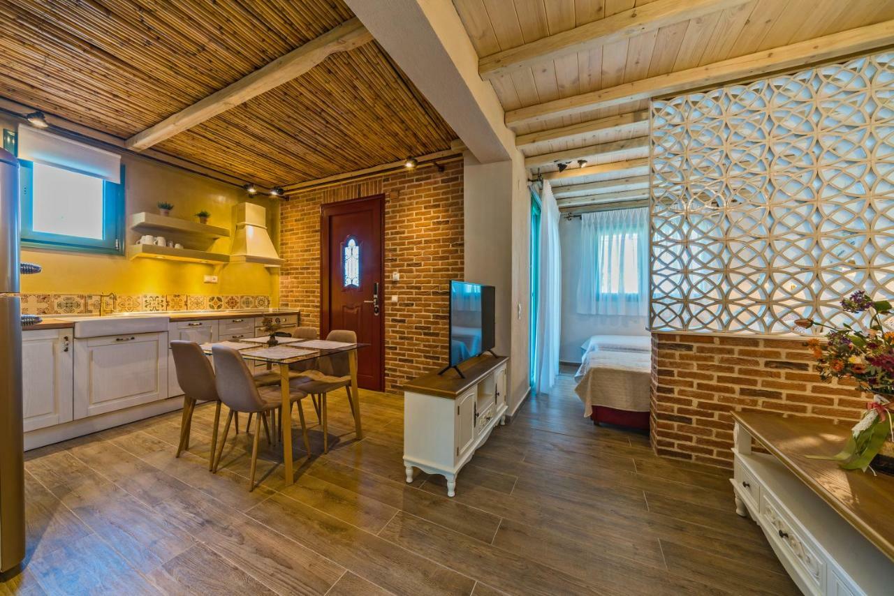 Mediterraneo Luxury Suites Halkidiki Vourvourou Exterior foto